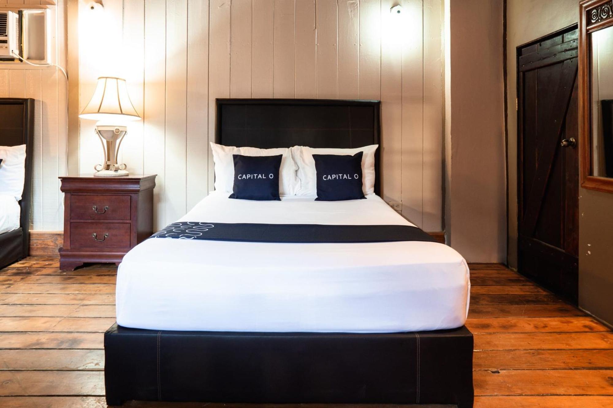 Capital O Hotel Villa Azura Текате Екстер'єр фото