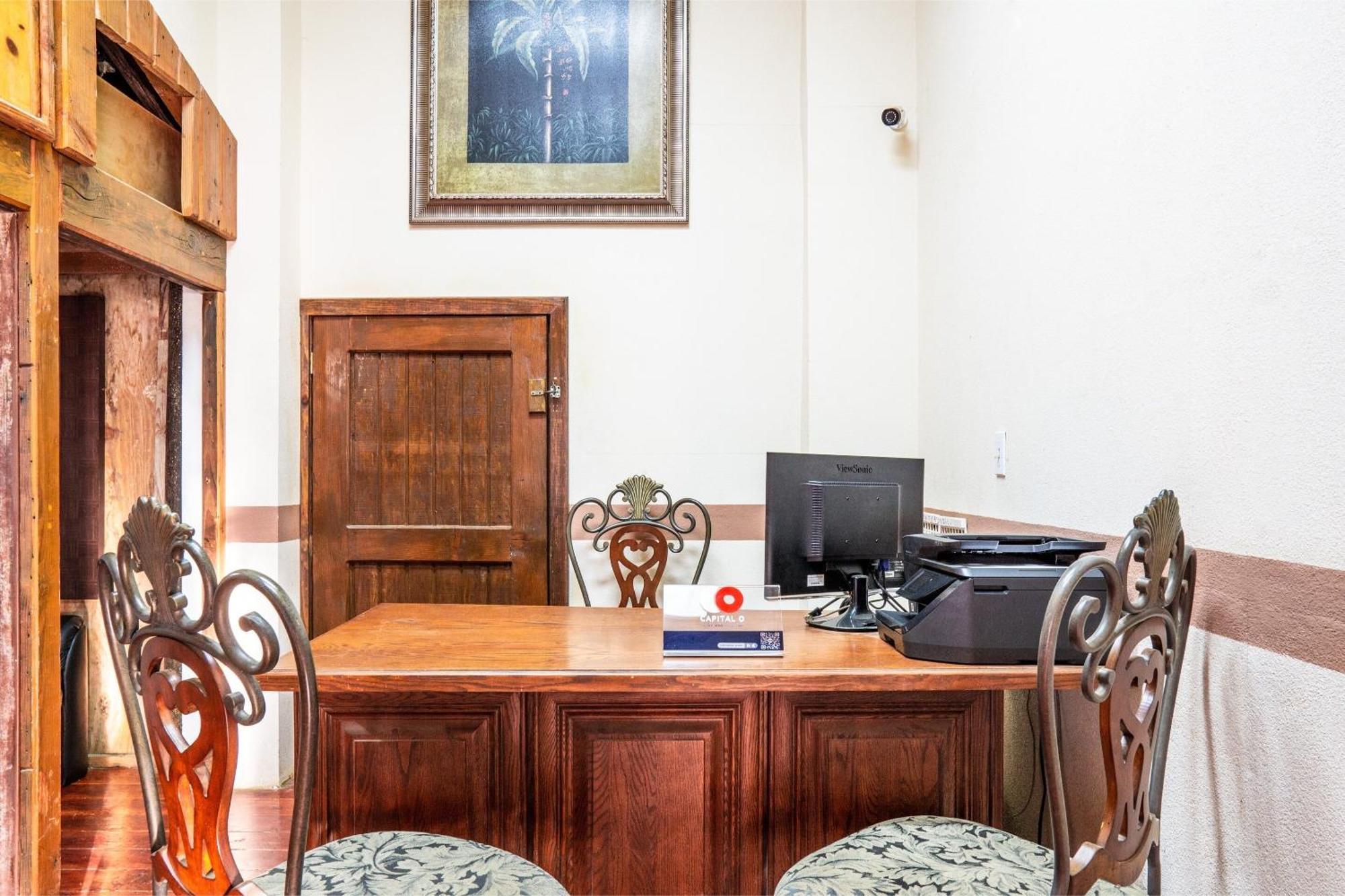 Capital O Hotel Villa Azura Текате Екстер'єр фото